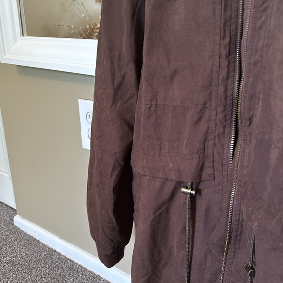 Grifflin Brown Lightweight Jacket - Picture 2 of 4